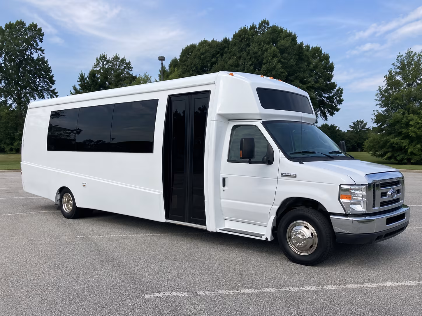 chula vista 18 passenger party bus