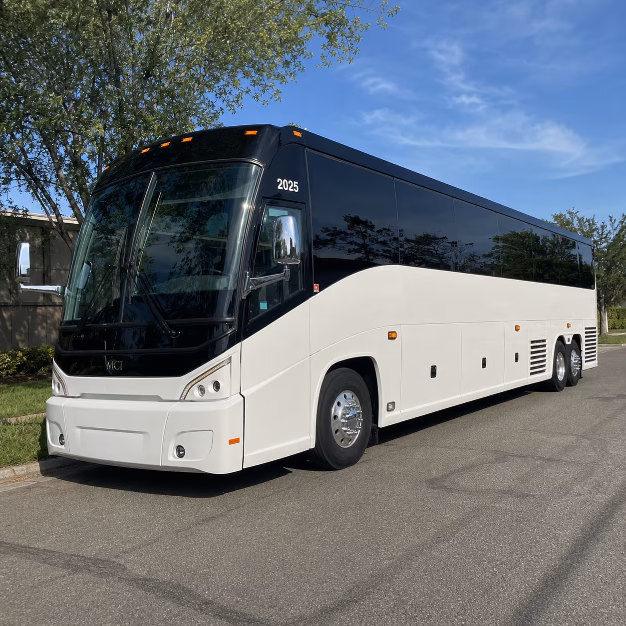 festival shuttle buses to crssd wonderfront and san diego s biggest music events